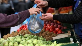 Σε ισχύ οι άδειες των λαϊκών αγορών έως τα τέλη Ιουνίου.