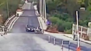 Ανενόχλητος πέρασε από τους Κήπους ο Έλληνας που πυροβολήθηκε στην Τουρκία (video)