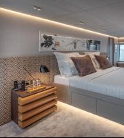 Πολυτελής τουρκική θαλαμηγός στο λιμάνι της Αλεξανδρούπολης.