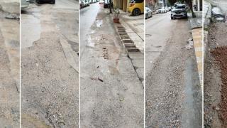Απαράδεκτη εικόνα σε δρόμους της Αλεξανδρούπολης, με χώματα και λάσπες