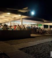 Άνοιξε το lounge bar 'Χάραμα στη Θάλασσα' με ευχές για ένα 'Καλό Καλοκαίρι'!