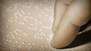 Μαθήματα γραφής Braille στην Αλεξανδρούπολη.