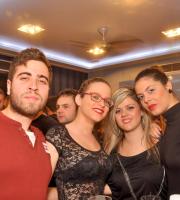 Πολεμική αποστολή στο Ν.Ο.Α. cafe με τους 'Ηουse Twins' στα όπλα!