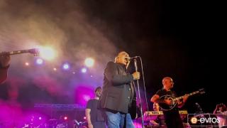 "Ξεσήκωσε" το 15ο Φεστιβάλ Τυχερού ο μοναδικός Βασίλης Καρράς (video)