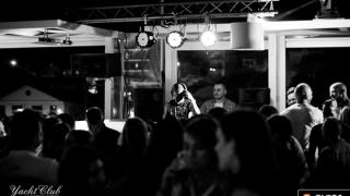 Με τον Νο1 dj της Afrohouse μουσικής Enoo Napa αποχαιρέτησε το καλοκαίρι το Yacht club (video)