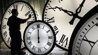Αλλάζει η ώρα τα ξημερώματα της Κυριακής