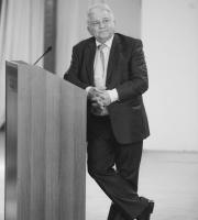 Με επιτυχία η παρουσίαση του βιβλίου «Η Αλεξανδρούπολη των εικαστικών» του Θ. Ορδουμποζάνη