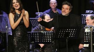 O κορυφαίος Έλληνας συνθέτης Δημήτρης Παπαδημητρίου έδωσε διαδικτυακή συναυλία για την ενίσχυση του ΠΓΝΑ
