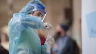 Δειγματοληπτικοί έλεγχοι για τον κορονοϊό σε ιδιοκτήτες & προσωπικό καταστημάτων στην Αλεξανδρούπολη