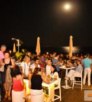 Opening για το THEA boutique lounge cafe bar, στην παραλιακή.