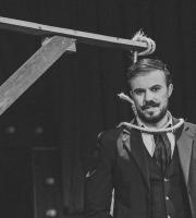 Who is Κυριάκος Αραμπατζής;