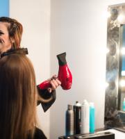 Extreme make over για δύο Αλεξανδρουπολίτισσες μέσα από τον φακό του Νεκτάριου Μπιλιακάκη