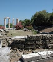 Büyük Tanrıların Tapınağı Semadirekte