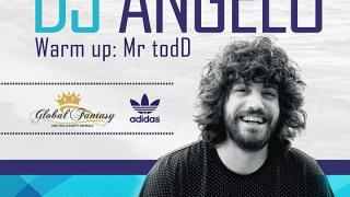 Ο dj Angelo την Τετάρτη στα decks του "YaSu" beach bar.