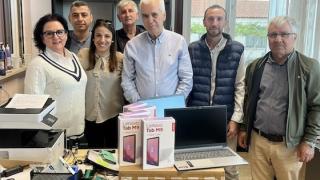 Ενισχύθηκε με τεχνολογικό εξοπλισμό το Σχολείο Δεύτερης Ευκαιρίας Μεγάλου Δερείου