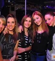 Οι τρελαμένες dj Funky E και Jenny στο Prive club - The people.