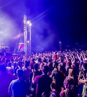 Όταν το 15ο Φεστιβάλ Τυχερού... "συνάντησε" τον Βασίλη Καρρά