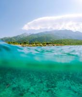 Στα καταγάλανα νερά της Σαμοθράκης, στα Θέρμα