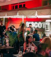 Δοκιμάζοντας τα νέα πιάτα και το cocktail list στο Biscotto, στο κέντρο της Αλεξανδρούπολης
