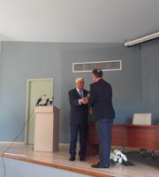 Ο πρόεδρος τη Δημοκρατίας στο Φιδέλειο Πνευματικό Κέντρο όπου ανακηρύχθηκε επίσημος δημότης του νησιού. 