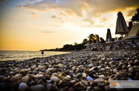 Λιγοστές πλέον οι βουτιές στις παραλίες. Του χρόνου πάλι!