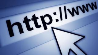 Περισσότεροι από 8 στους 10 νέους χρησιμοποιούν καθημερινά το Διαδίκτυο.