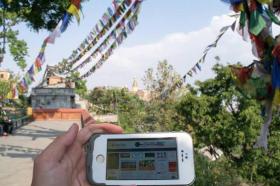 To Swayambhunath είναι ένα παγκοσμίου φήμης σύμπλεγμα ναών στο λόφο "Kathmandu Valley” στο Νεπάλ, εκεί βρέθηκε η χάρη του φίλου Δημήτρη.