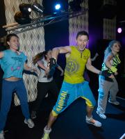 Απογευματινό 'Zumba fitness' party την Κυριακή στο Βαρελάδικο.