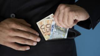 ΑΜ-Θ: 33χρονος ζητούσε δανεικά δήθεν για να ξεκλειδώσει το όχημά του.