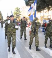 Στιγμιότυπα από την μαθητική και στρατιωτική παρέλαση στην Αλεξανδρούπολη.