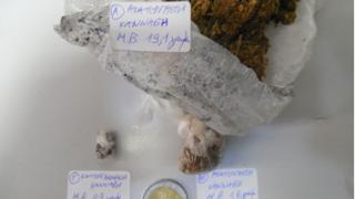 Ακόμη μία σύλληψη για κατοχή ναρκωτικών στη Σαμοθράκη.