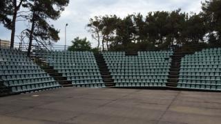 Σε άθλια κατάσταση το Κηποθέατρο Αλεξανδρούπολης.