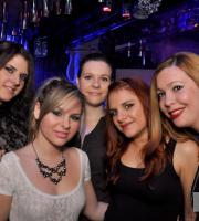 Η Ελένη Χατζίδου στο Prive Club σε μία δυνατή εμφάνιση.