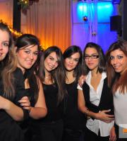 Στο Avalon Mood Bar οι νύχτες έχουν το δικό τους χρώμα.