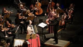 Το «Σαμοθράκης Βήμα» της Ζωής Τηγανούρια σε στίχους του Μητροπολίτη Αλεξανδρουπόλεως συγκίνησε τη Θεσσαλονίκη! (video)