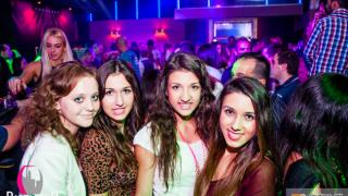 Opening με πολύ χορό και ελληνική μουσική για το Βαρελάδικο Greek clubbing.
