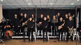 H νέα "Big Band" της Ορεστιάδας μας βάζει στο κλίμα των εορτών!