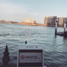 Στην μακρινή Αυστραλία βρέθηκε ο φίλος Βασίλης και συγκεκριμένα στο Σίδνεϋ, όπου δεν άντεξε να μην μοιραστεί μαζί μας τη θέα της Όπερας η οποία πραγματικά σου κόβει την ανάσα!