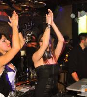 Οι τρελαμένες dj Funky E και Jenny στο Prive club - The djs.