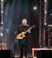 Αλκίνοος Ιωαννίδης: Μια καθηλωτική συναυλία στην Αλεξανδρούπολη σε φωτογραφίες