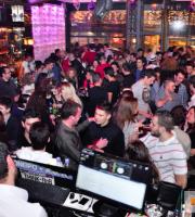 Χριστουγεννιάτικη ατμόσφαιρα στο Ρόδον superior bar, στην Ορεστιάδα.