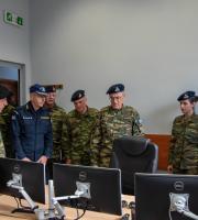 Επίσκεψη του Αρχηγού ΓΕΣ σε στρατόπεδα στον Έβρο & τη Σαμοθράκη (φωτο)