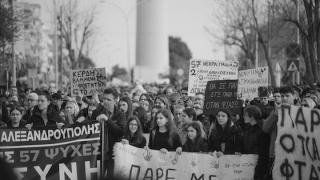 Αλεξανδρούπολη: Αντιδράσεις για τα καταστήματα που έμειναν ανοιχτά κατά την πορεία για τα Τέμπη