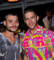 Απίθανη house βραδιά με σαξόφωνο και dj Bengoa στο Yacht club.