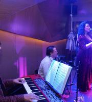 Οι "Πικ Απ" ξεσήκωσαν το Soho Absolutely Fabulous