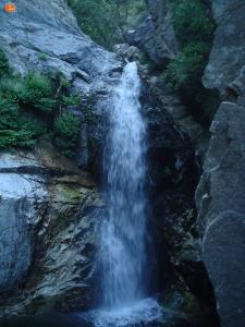 Καταράκτης στις "Βάθρες".