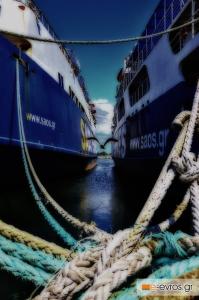 Τα παροπλισμένα καράβια στον λιμάνι της Αλεξανδρούπολης.