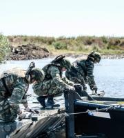 Έβρος: Επιχειρησιακή Εκπαίδευση στα Πλωτά Μέσα του Δ' Σώματος Στρατού - Εντυπωσιακές εικόνες