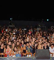 Φωτορεπορτάζ από το live των Βανδή, Stan & Μηδενιστή στο λιμάνι.