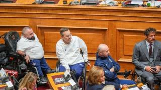 Ο Δημήτρης Καρυπίδης ανάμεσα στους Ολυμπιονίκες και Παραολυμπιονίκες αθλητές που τίμησε η Βουλή 
